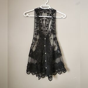 VENUS Black Lace Sleeveless Blouse